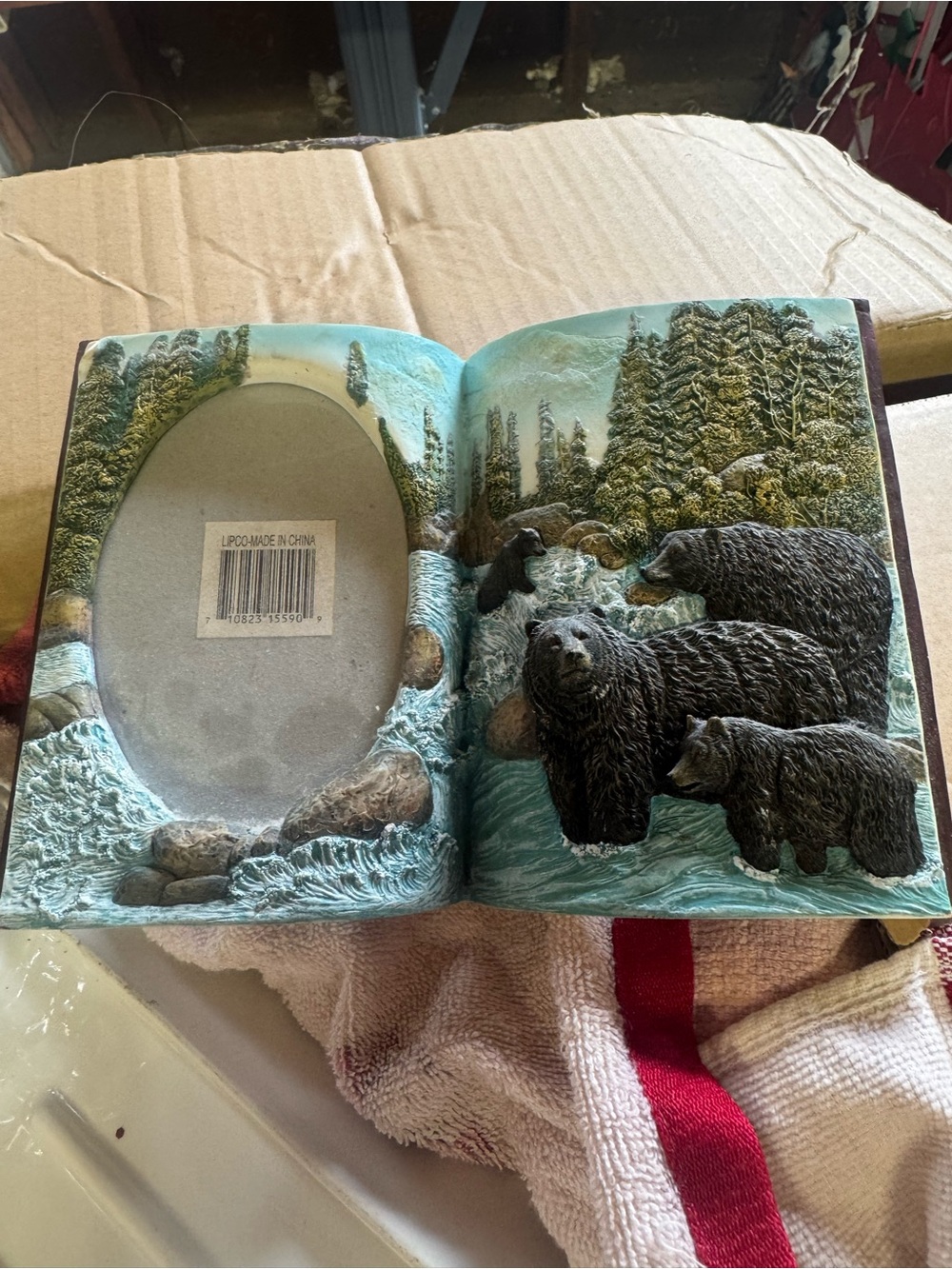 3D resin black bear photo frame